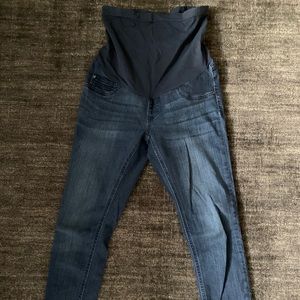 Maternity skinny jeans